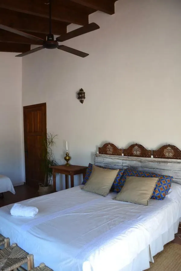The African House Bed & Breakfast Tolox 3*,
